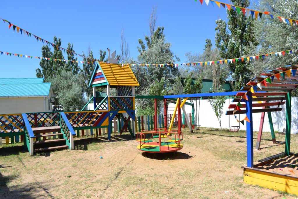 Детская площадка — База отдыха Дельта